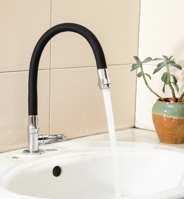 Flexible Rotatable Kitchen Faucet HC1003