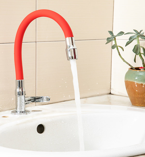 Zinc Alloy Kitchen Faucet With Long Neck HC1010